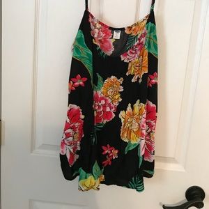 Woman’s tank/camisole